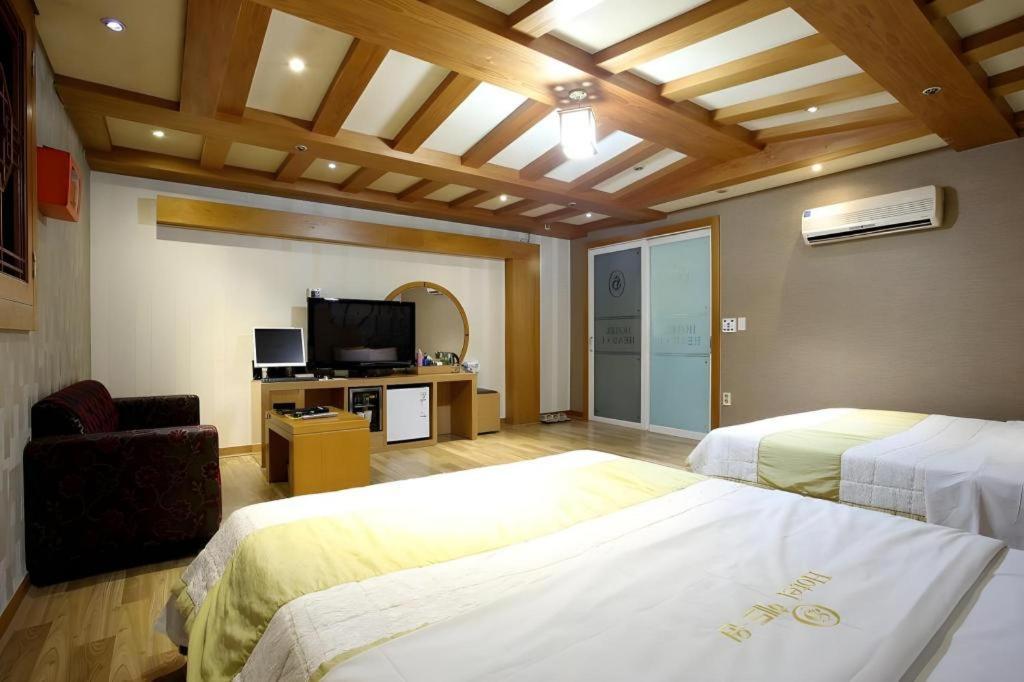 Hotel Head-One Uijeongbu Buitenkant foto