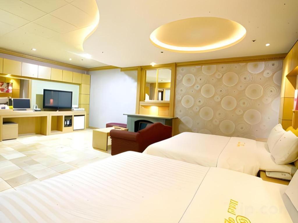 Hotel Head-One Uijeongbu Buitenkant foto