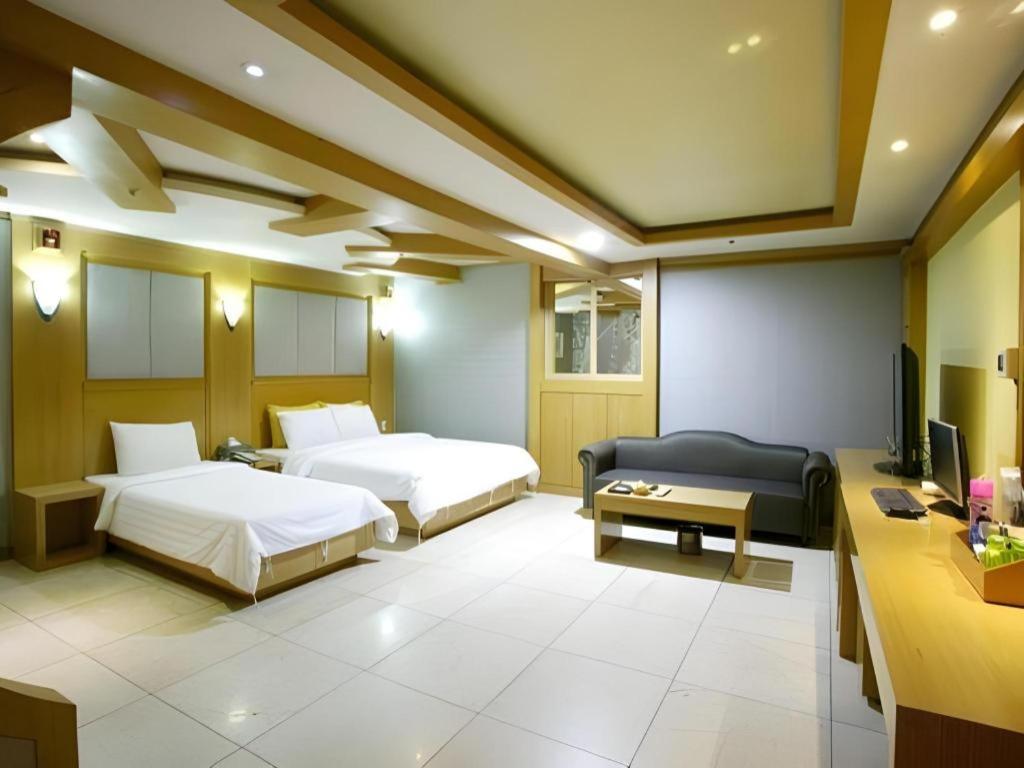 Hotel Head-One Uijeongbu Buitenkant foto
