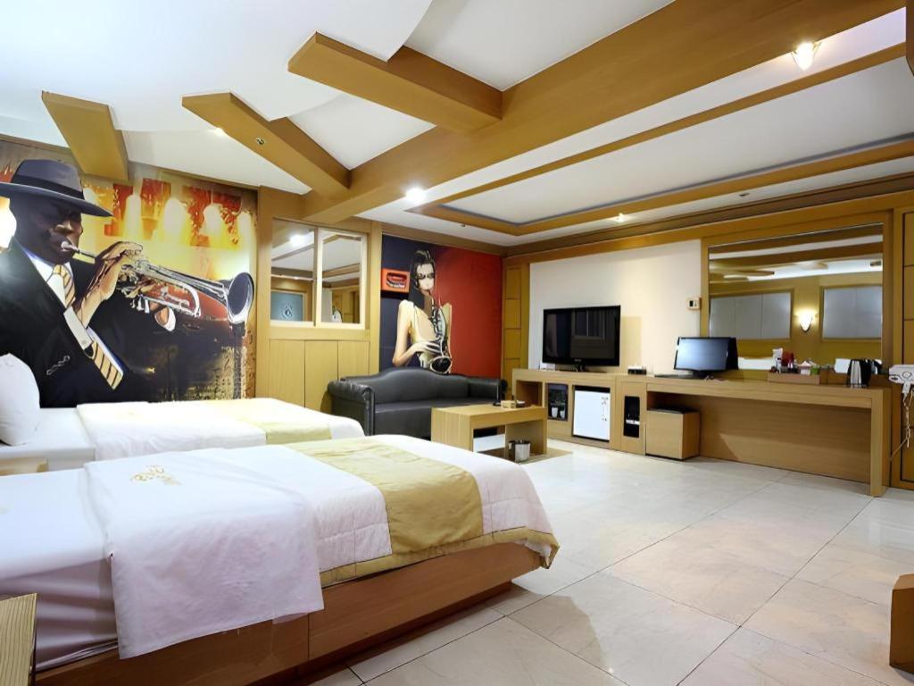Hotel Head-One Uijeongbu Buitenkant foto