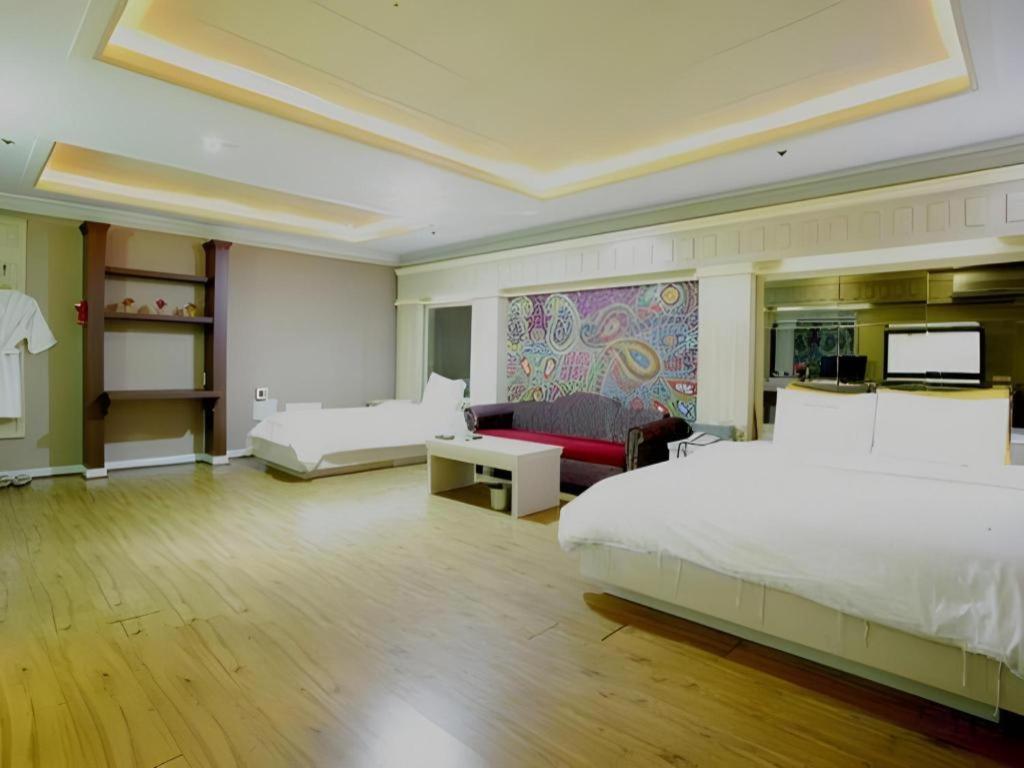 Hotel Head-One Uijeongbu Buitenkant foto