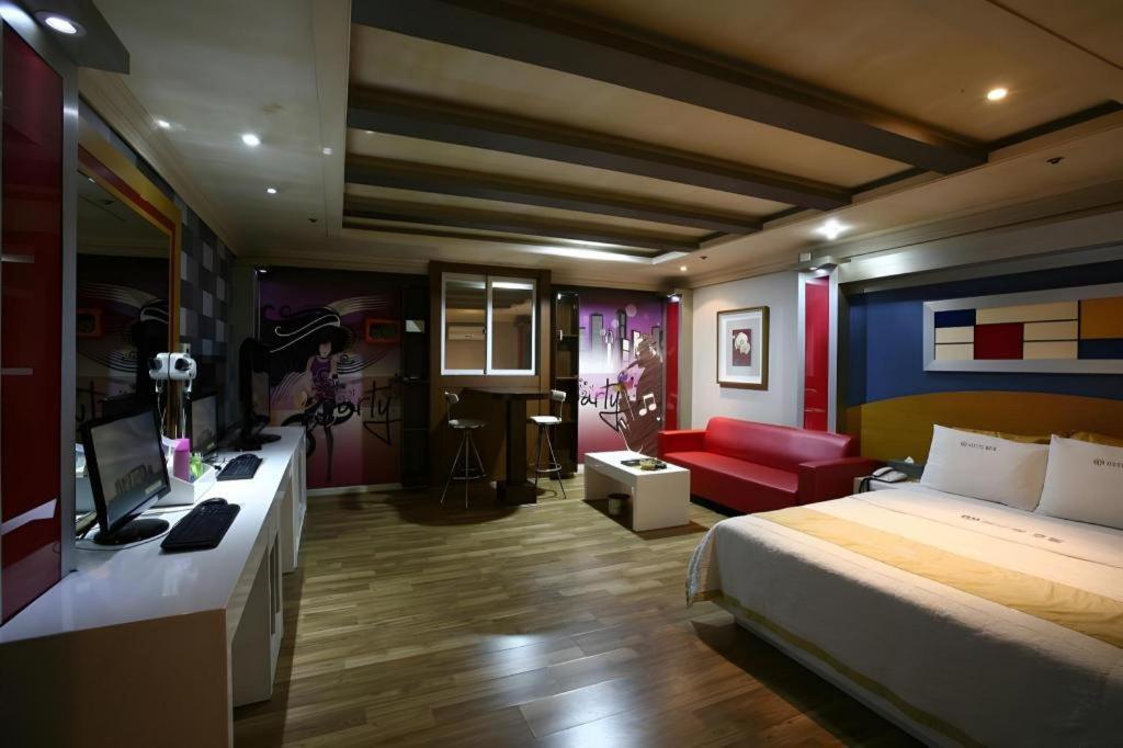 Hotel Head-One Uijeongbu Buitenkant foto